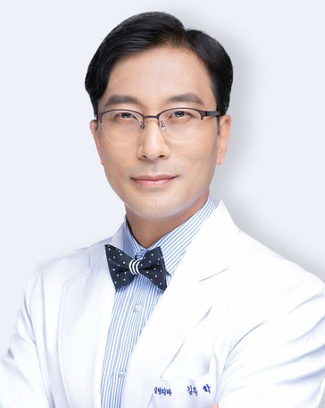 보험이사 김주학