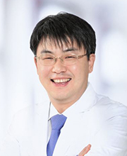 Director of the Public Affairs Committee Young Ho Lee